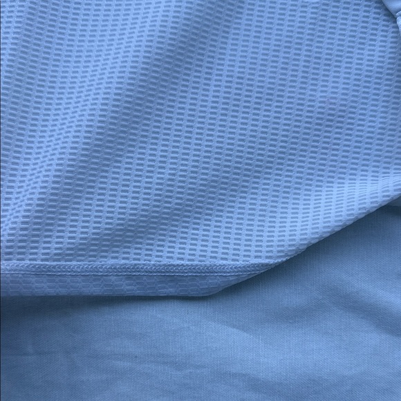 Under Armour Women's White Short Sleeve Tee - Picture 3 of 6